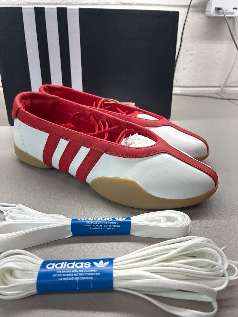 adidas Women’s Taekwondo Mei Ballet White Better Scarlett Gum New in box Size 9